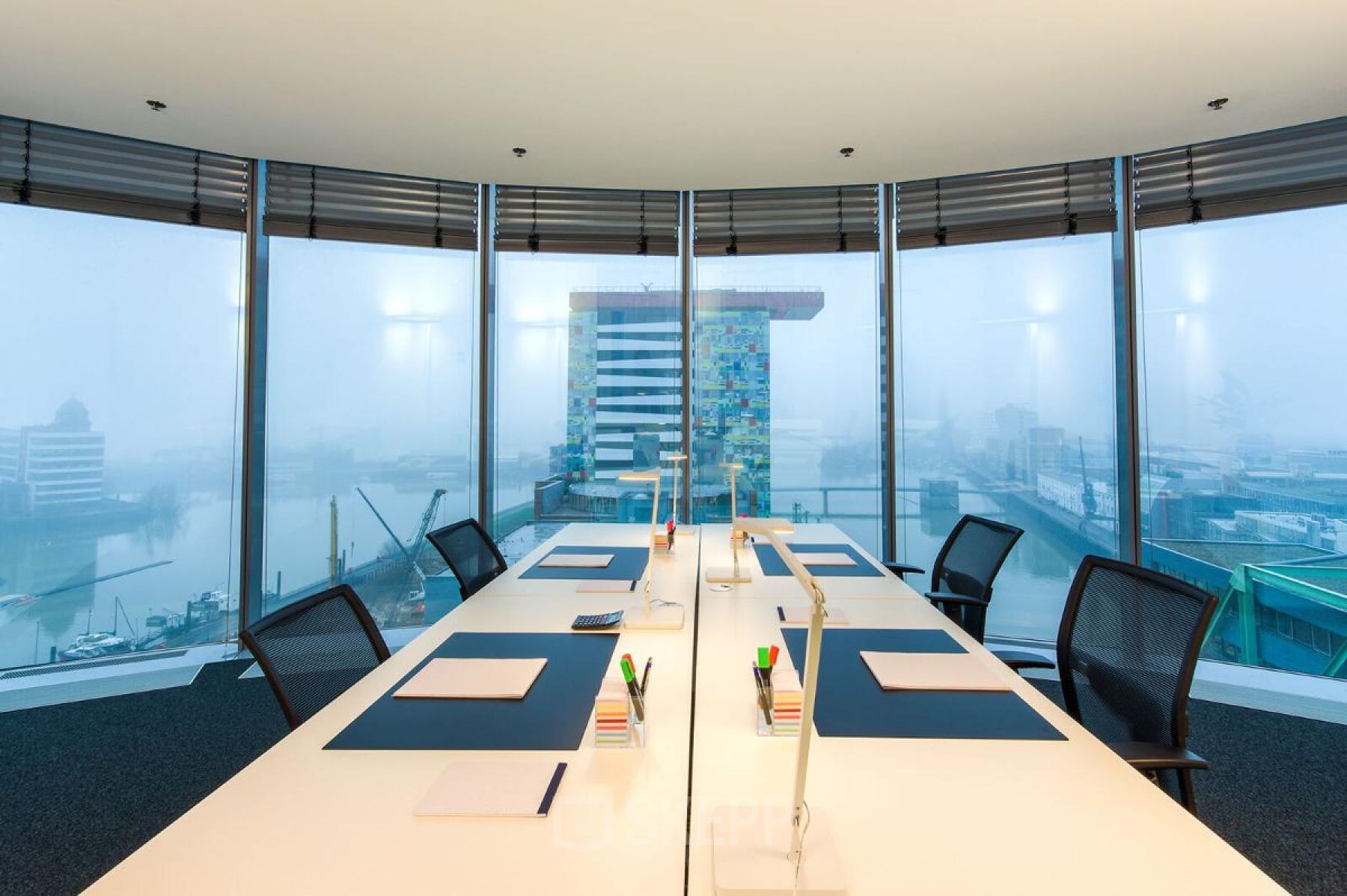 Beeindruckendes Büro mieten in Düsseldorf Medienhafen